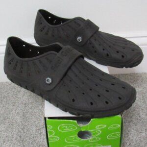 Men's Feel Great Barefooters Rubber Shoes 9